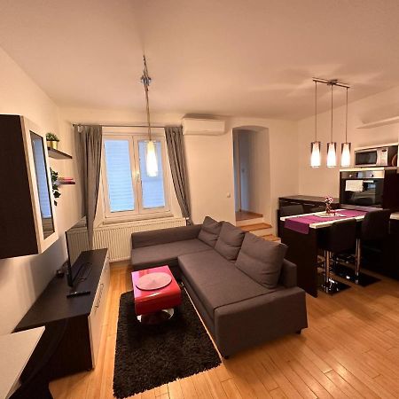 Apartamento Apartman Lila Zagreb Exterior foto