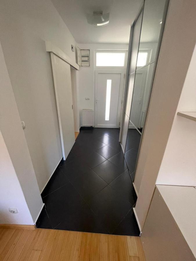 Apartamento Apartman Lila Zagreb Exterior foto